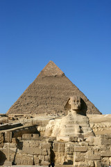 Sphinx and the pyramid in Giza