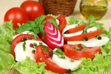 Caprese Italian salad