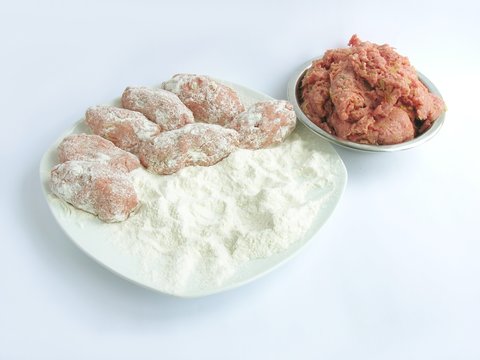 raw beef meat minced collops