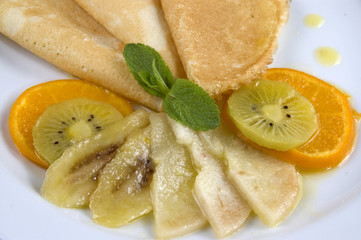 Pancakes with fruit.