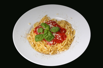 Spaghetti mit Tomatensauce