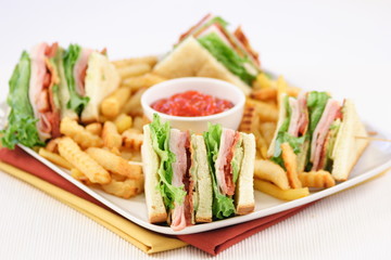 club sandwich quick bite