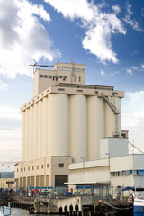 Fototapeta premium Granary Shipping Port