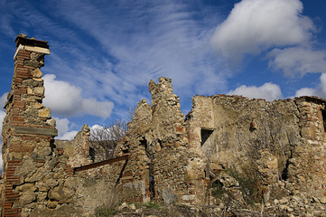 Ruderi in toscana