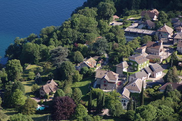 village au bord du lac du Bourget