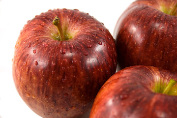 red apples