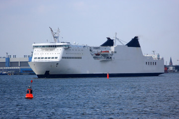 Skandinavienfähre auf der Ostsee