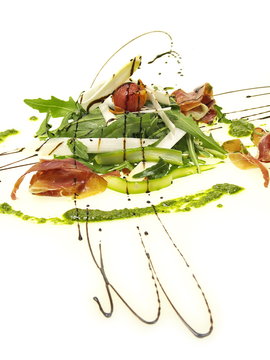saisons bester roher spargelsalat mit parma schinken