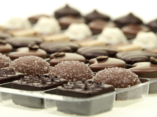 pralinen süßigkeiten die auf der zunge zergehen