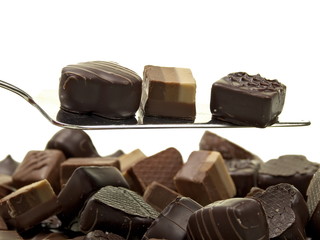 pralinen süßigkeiten die auf der zunge zergehen