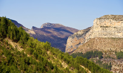 Fototapeta na wymiar Krajobraz Drôme Provençale