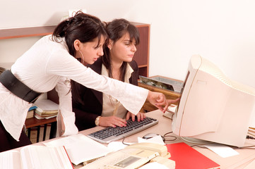  Businesswomen at office