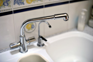 kitchen sink taps