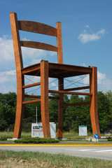 Manzano - Monumento alla sedia - Friuli