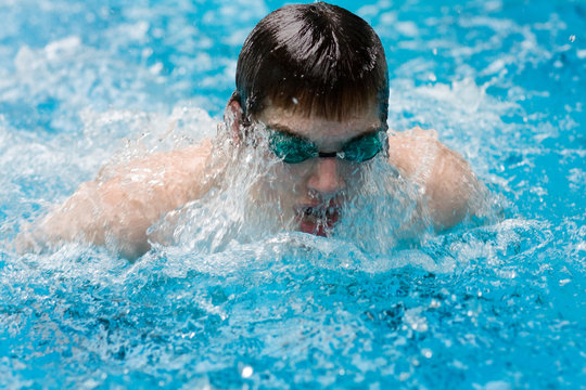 piscine natation jeux olympique nager sportif gagner