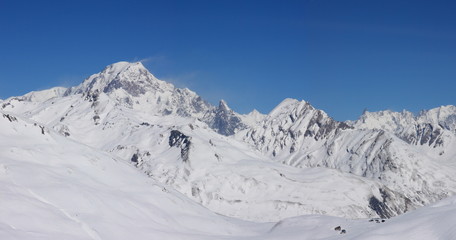 Fototapeta na wymiar Masyw Mont Blanc