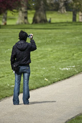 touriste avec caméscope