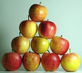 apfel pyramide