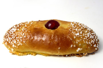 cerise sur la brioche