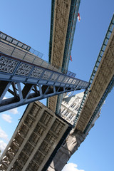 Fototapeta na wymiar Tower Bridge is open.