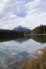 136 Autumn in a Lake scene