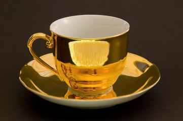 Golden coffee cup - 7252298