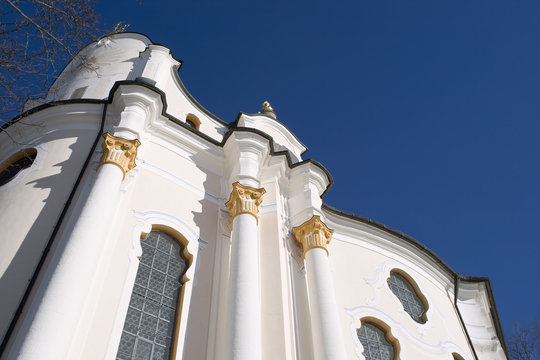  Wieskirche Detail, blauer Himmer, Steingaden, Oberbayern