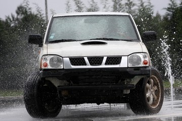pickup sous pluie