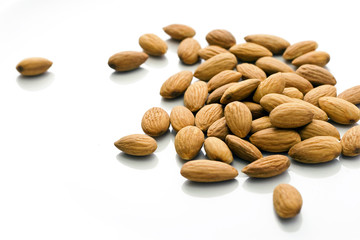 Obraz premium Shelled Almonds