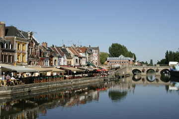 Fototapeta na wymiar Amiens - Saint-Leu - Le Quai Belu