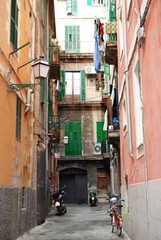 Fototapeta na wymiar traditional street of Palma de Mallorca