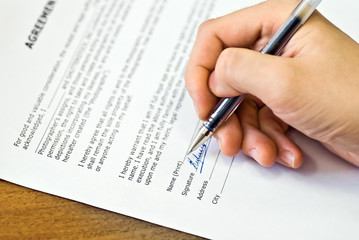 sign agreement