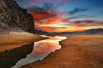 Fototapeten Tagesanbruch in der mongolischen Wüste © Dmitry Pichugin