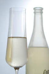 Sektglas mit Flasche