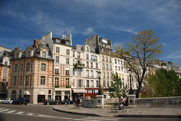 Fototapeta na wymiar ulicach Paryża