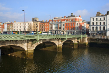 Fototapeta premium Dublin Grattan Bridge
