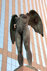 Statue