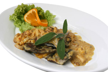 Leber mit Zwiebel in Curry Salbei Sauce