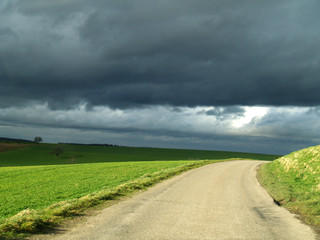 Vom Hellen ins Dunkel