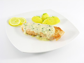 Filet de saumon, sauce béarnaise, pommes de terre