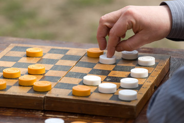 Game in checkers
