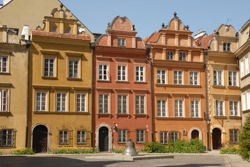 Fototapeta na wymiar Warsaw Old Town small square