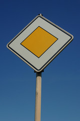 vorfahrtsschild