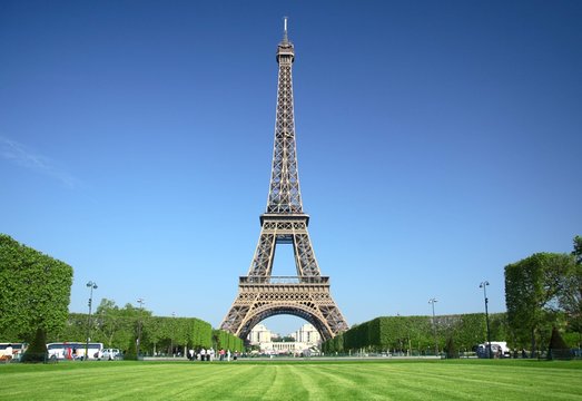 paris, tour eiffel sur le champ de mars