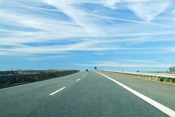 leere Autobahn