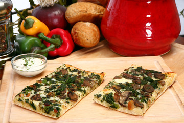 Spinach and Portobello Mushroom Pizza