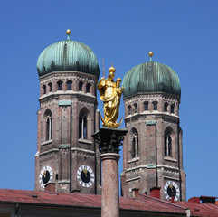 Fototapeta na wymiar Frauenkirche Munich