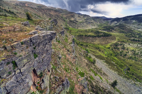 Picos de Urbi&oacute;n