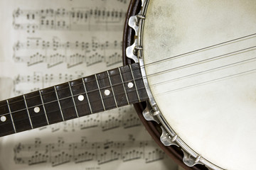 grunge banjo with score background - obrazy, fototapety, plakaty