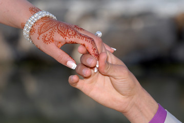 main dans la main mariage